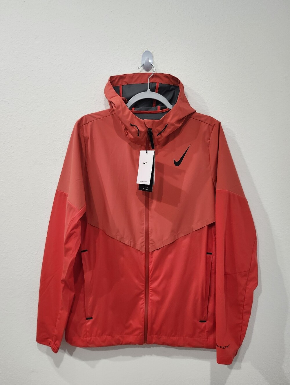 Nike AeroSwift Storm-Fit Aerogami Running Jacket Size Small Crimson FZ9039-696